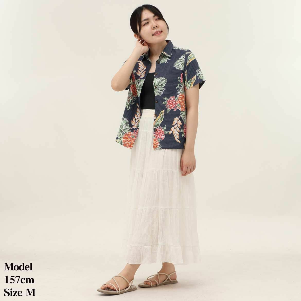 かりゆしウェア　モデル着用画像