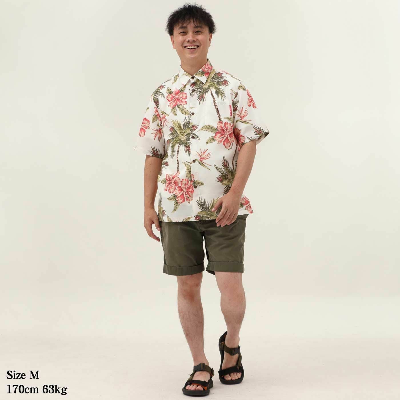 かりゆしウェアモデル着用画像