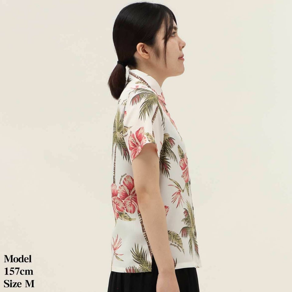 かりゆしウェア　モデル着用画像