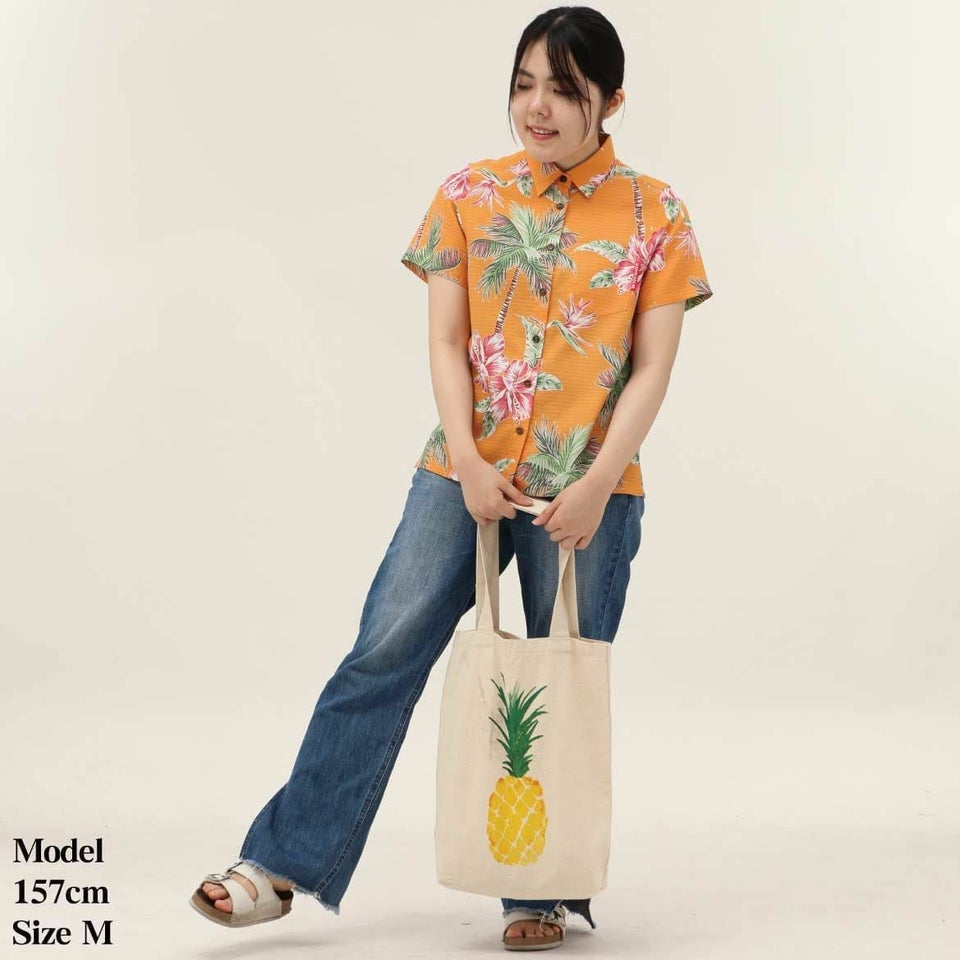 かりゆしウェア　モデル着用画像