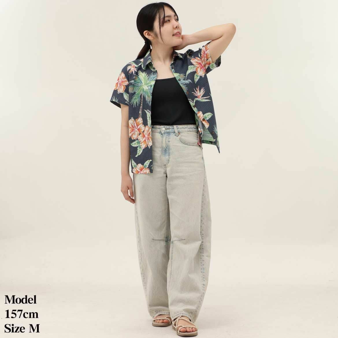 かりゆしウェア　モデル着用画像