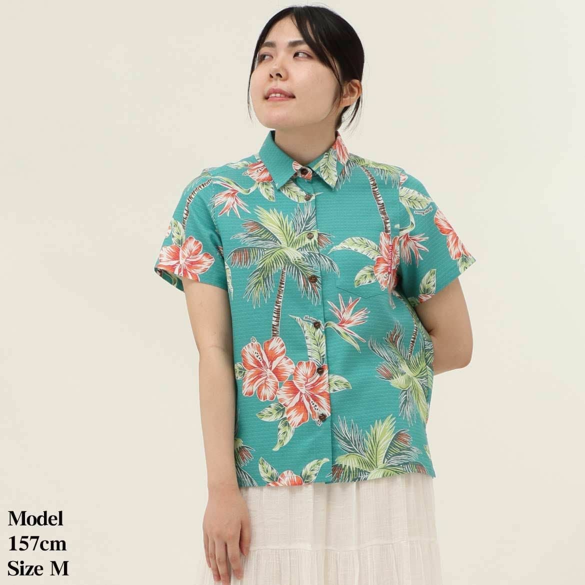 かりゆしウェア　モデル着用画像