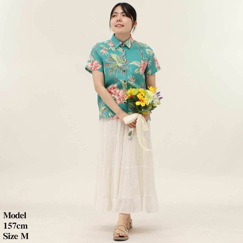 かりゆしウェア　モデル着用画像