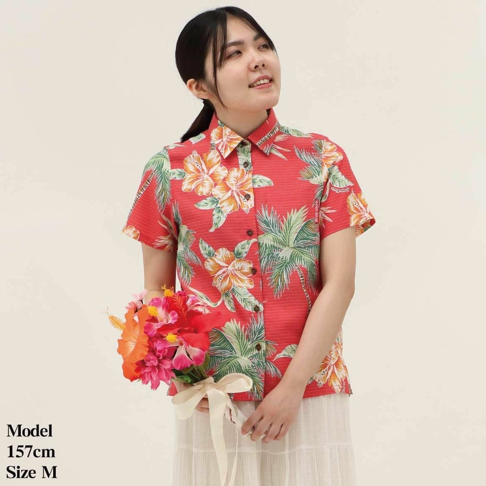 かりゆしウェア　モデル着用画像