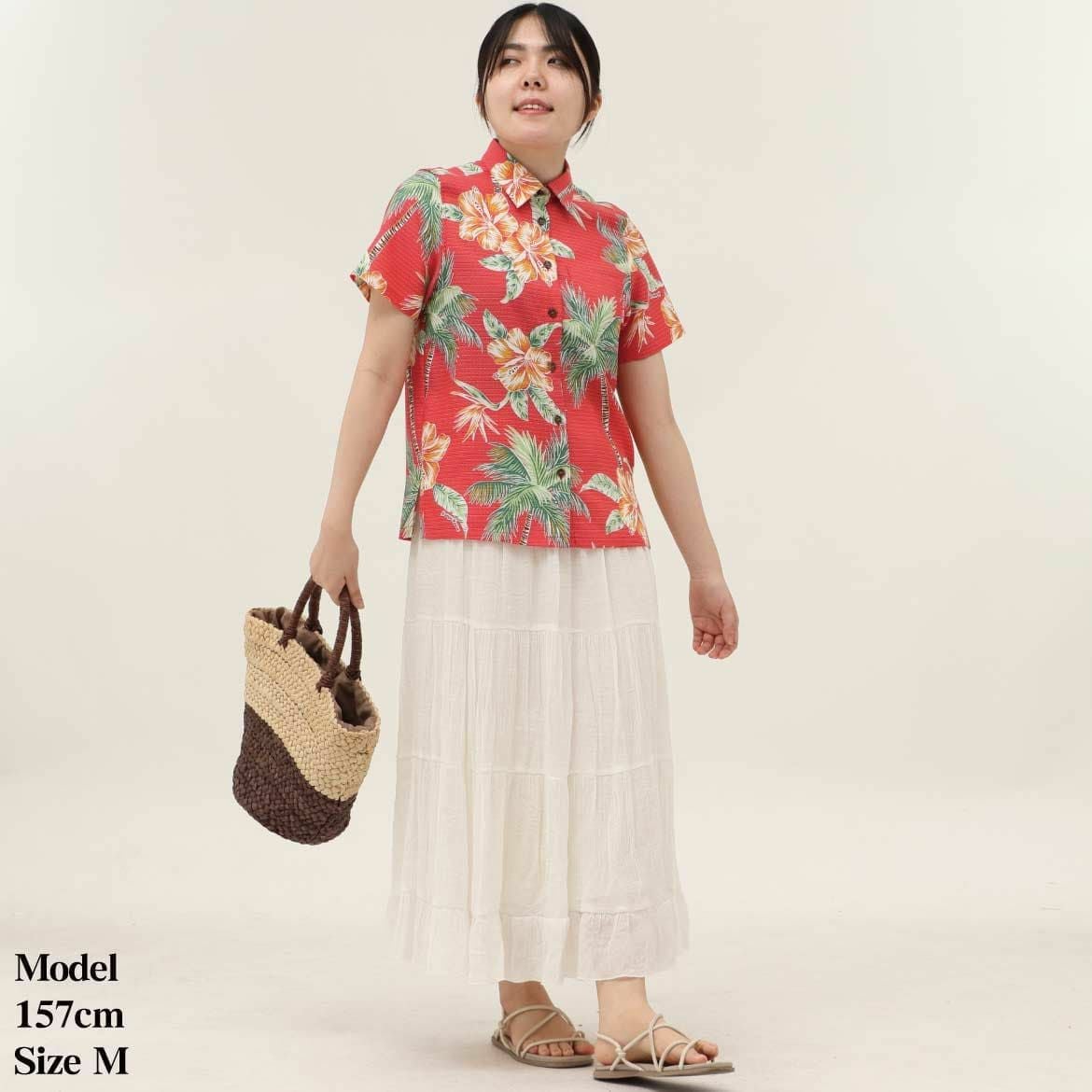 かりゆしウェア　モデル着用画像