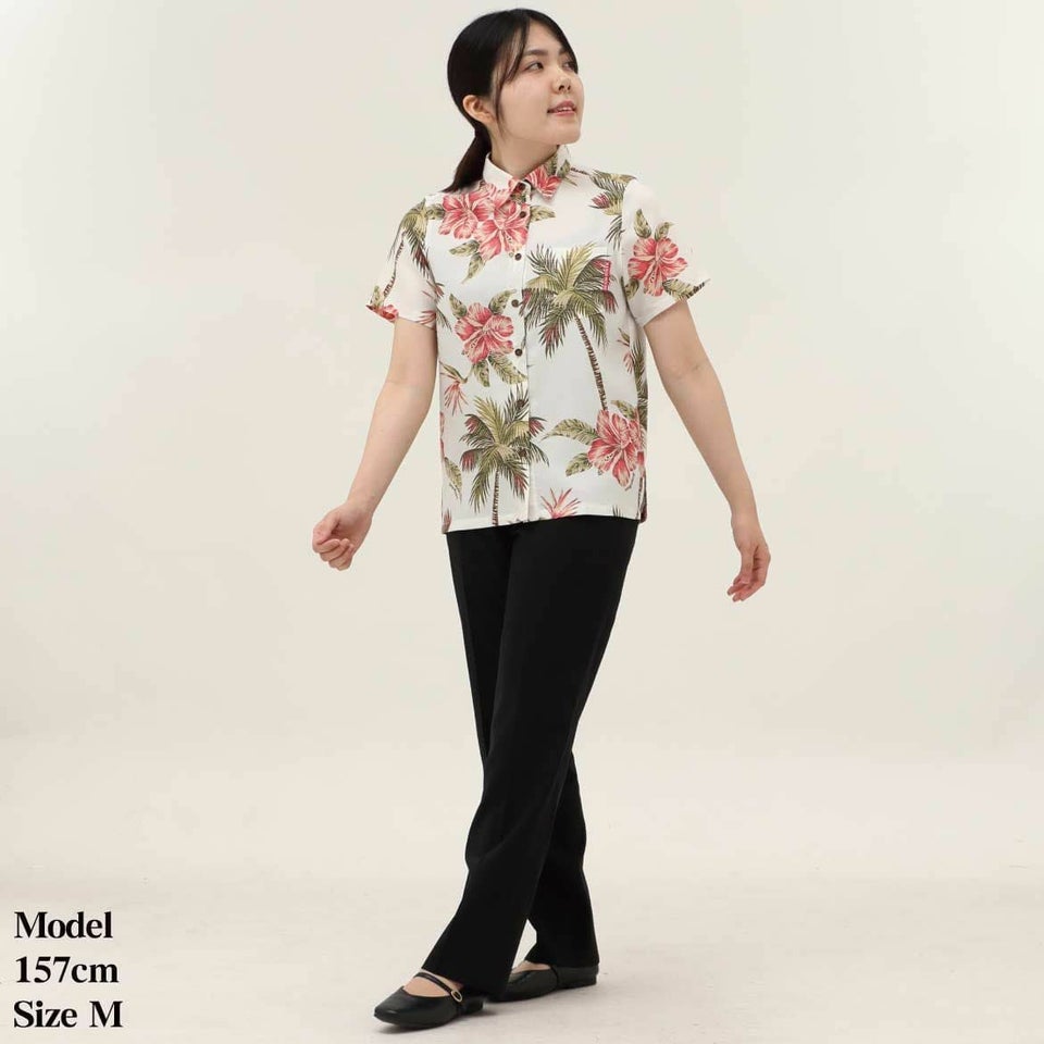 かりゆしウェア　モデル着用画像