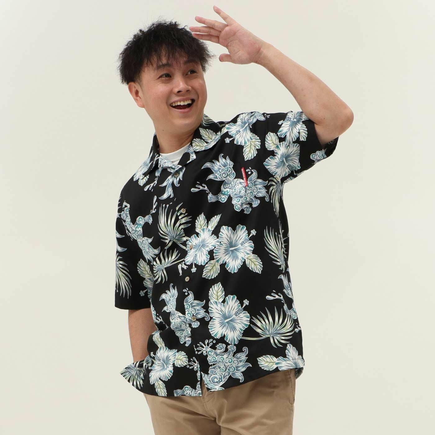 かりゆしウェアモデル着用画像