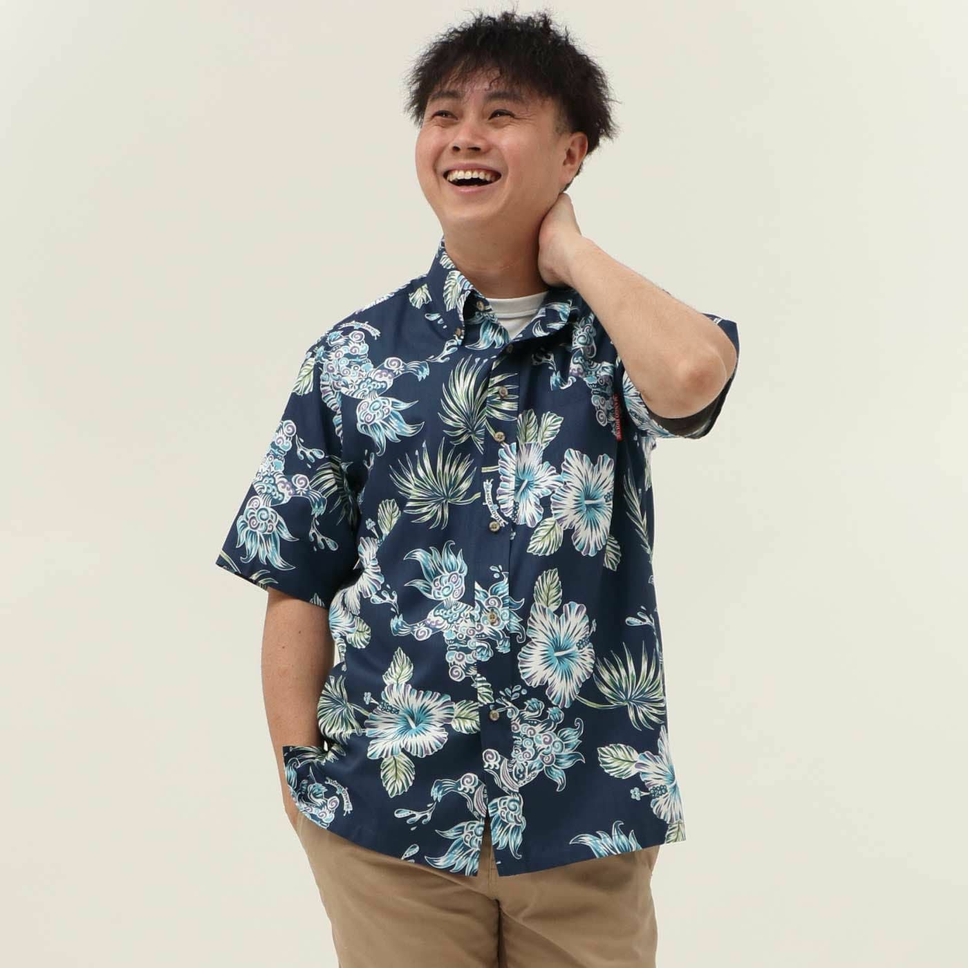 かりゆしウェアモデル着用画像