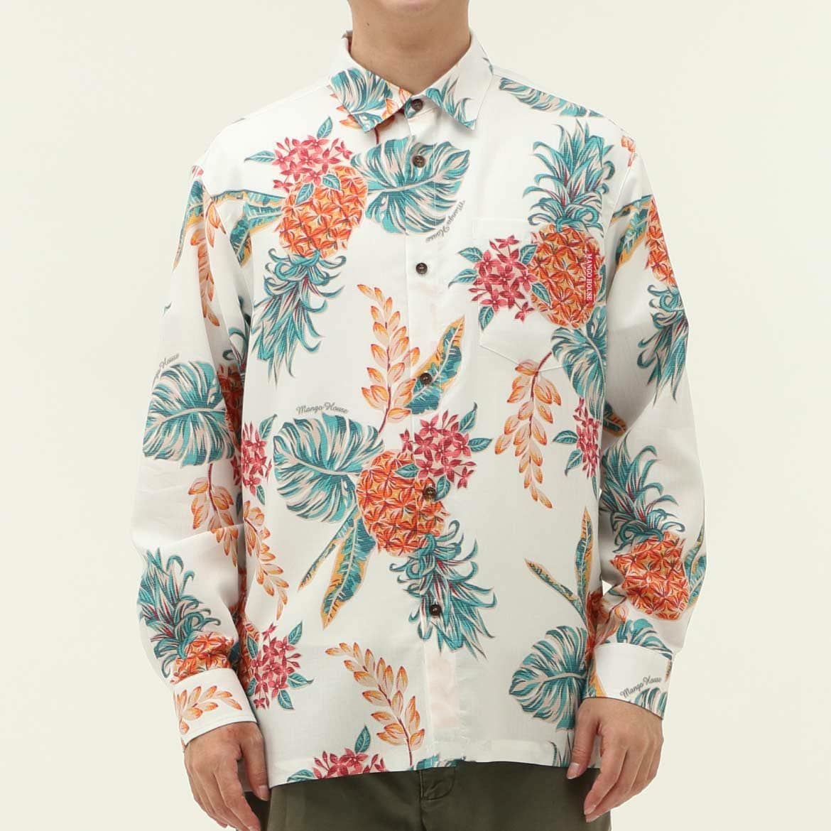 かりゆしウェア　モデル着用画像