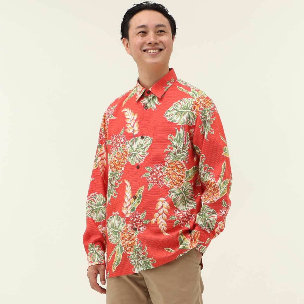 かりゆしウェア　モデル着用画像