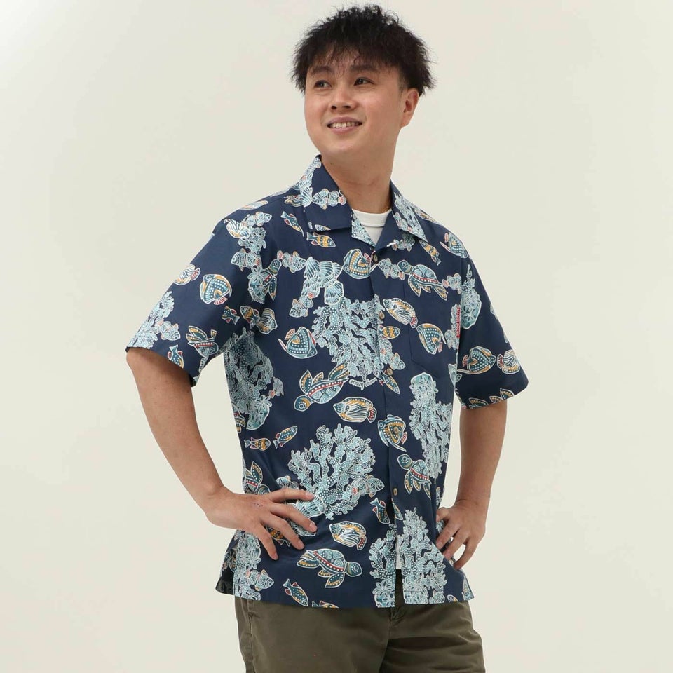 かりゆしウェア　モデル着用画像