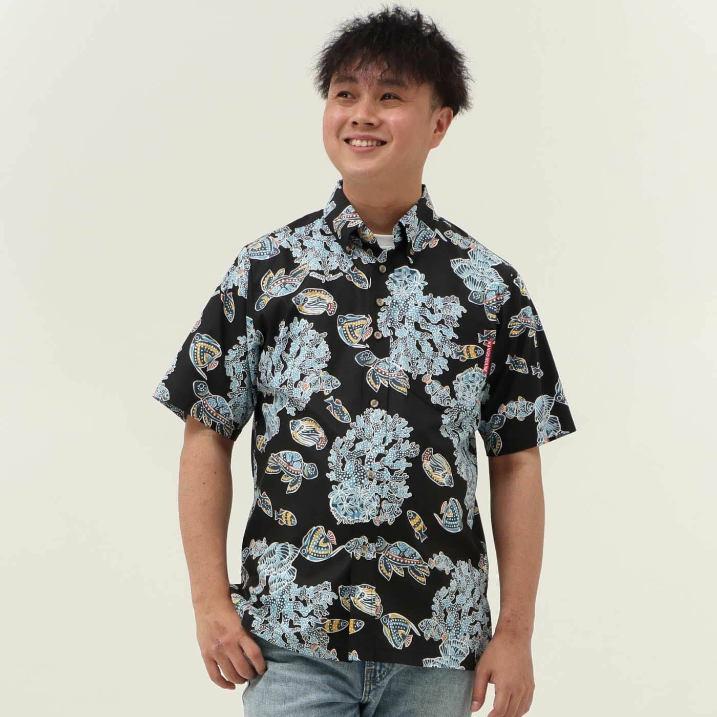 かりゆしウェアモデル着用画像