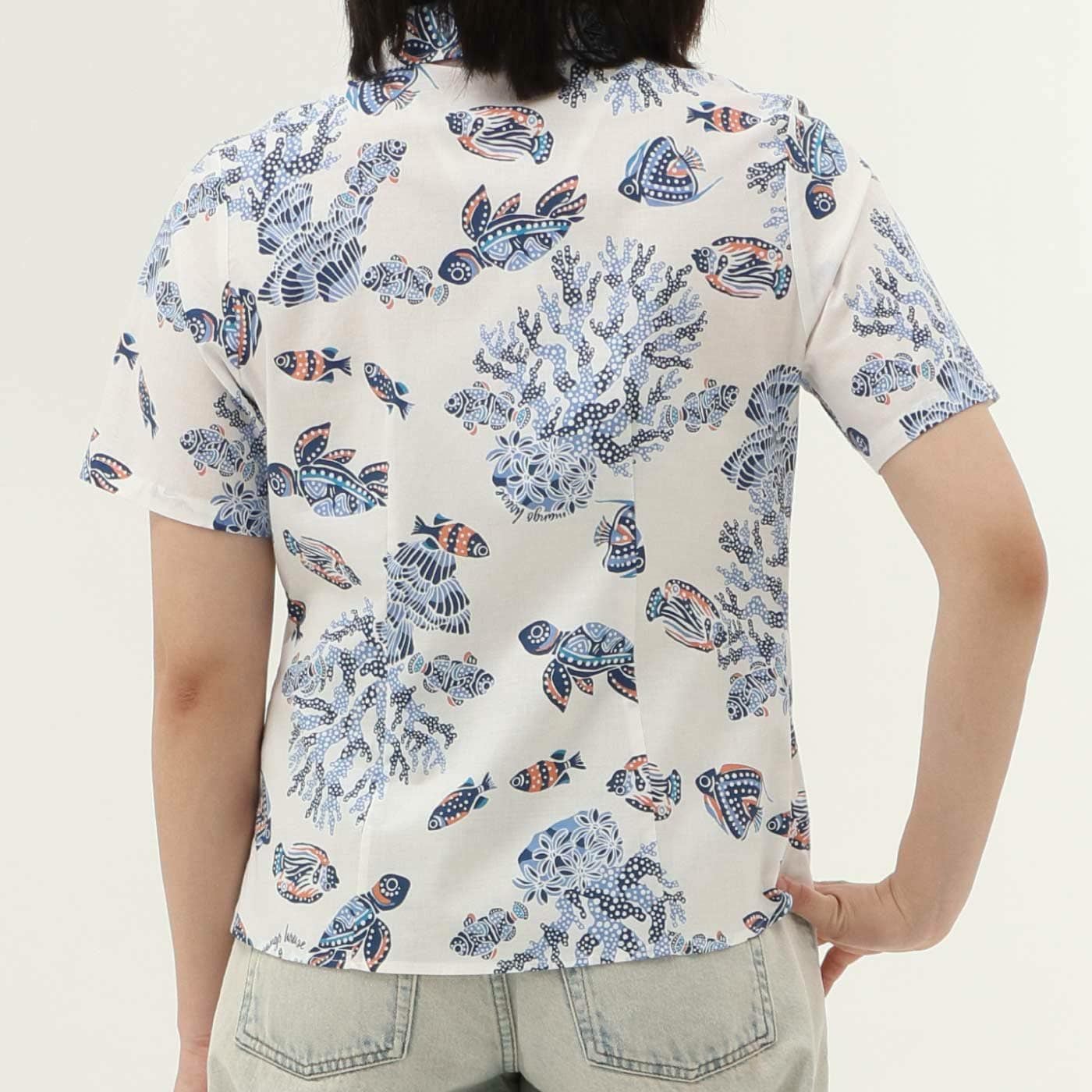 かりゆしウェア　モデル着用画像