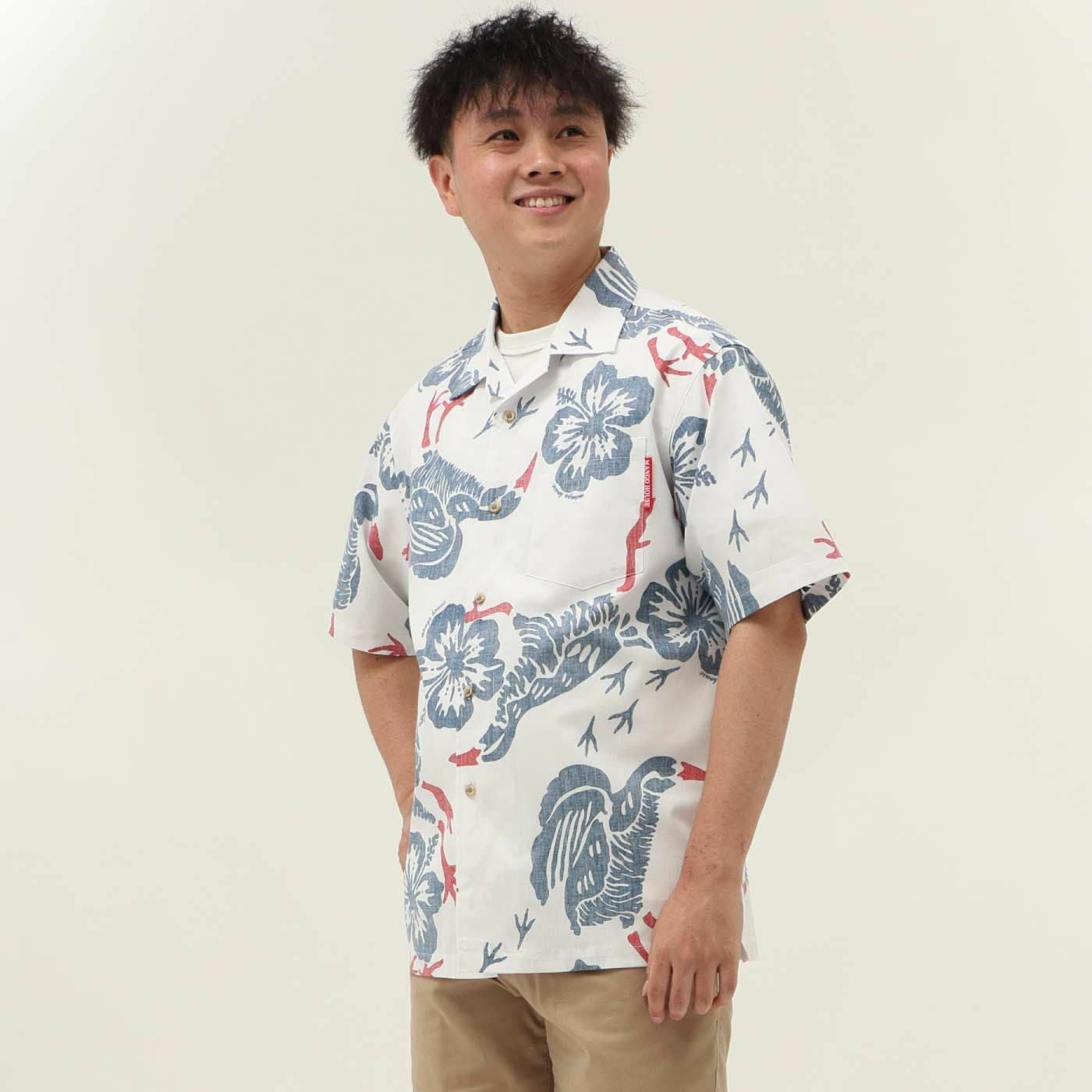 かりゆしウェアモデル着用画像