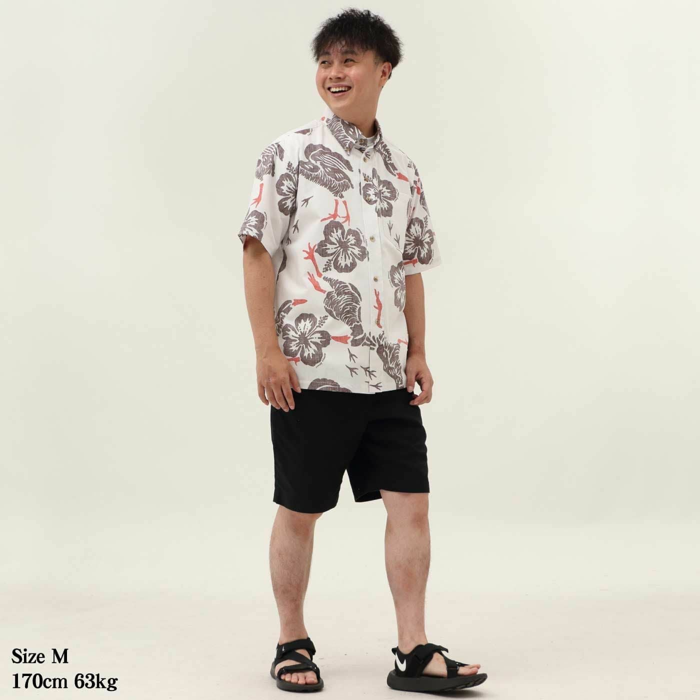 かりゆしウェアモデル着用画像