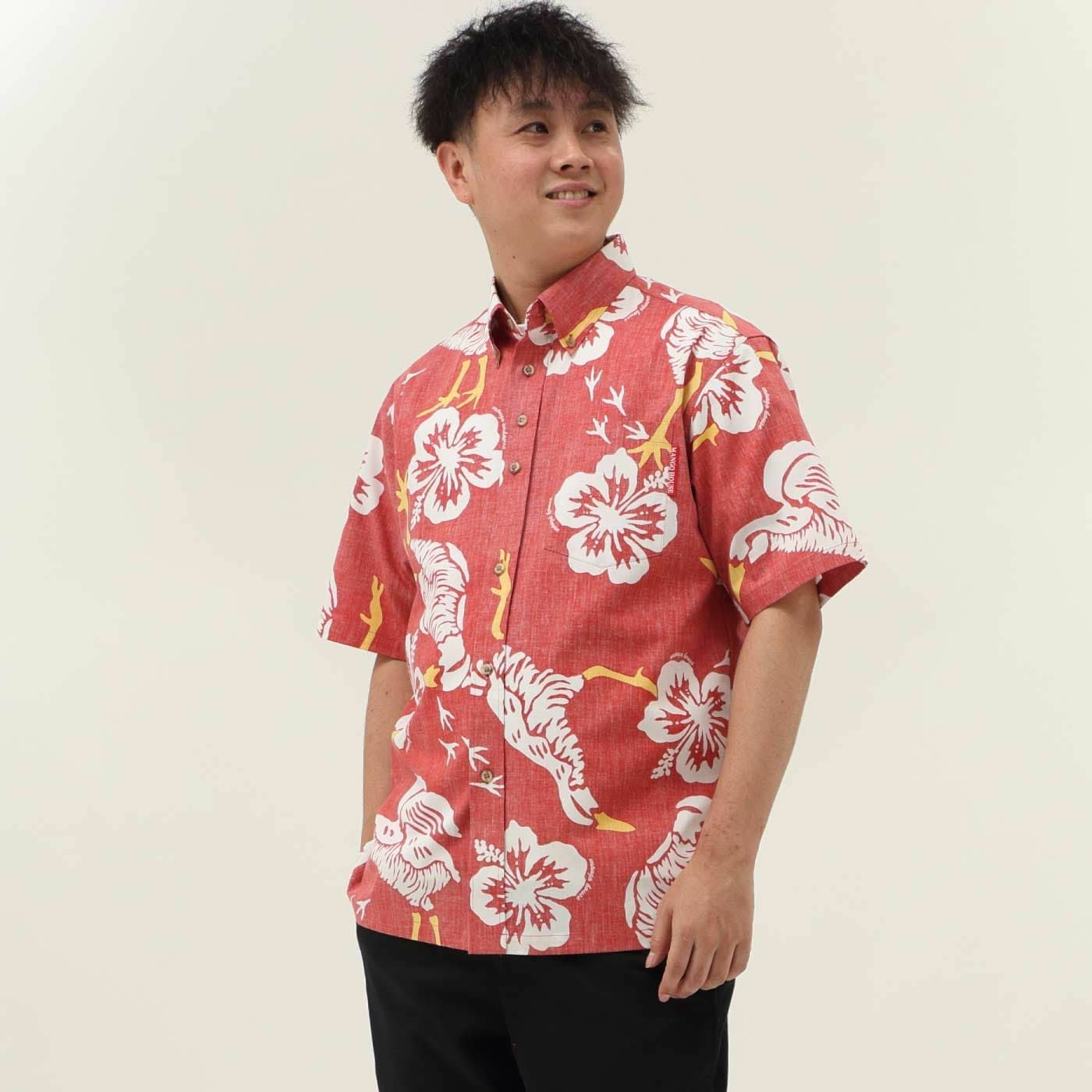 かりゆしウェアモデル着用画像