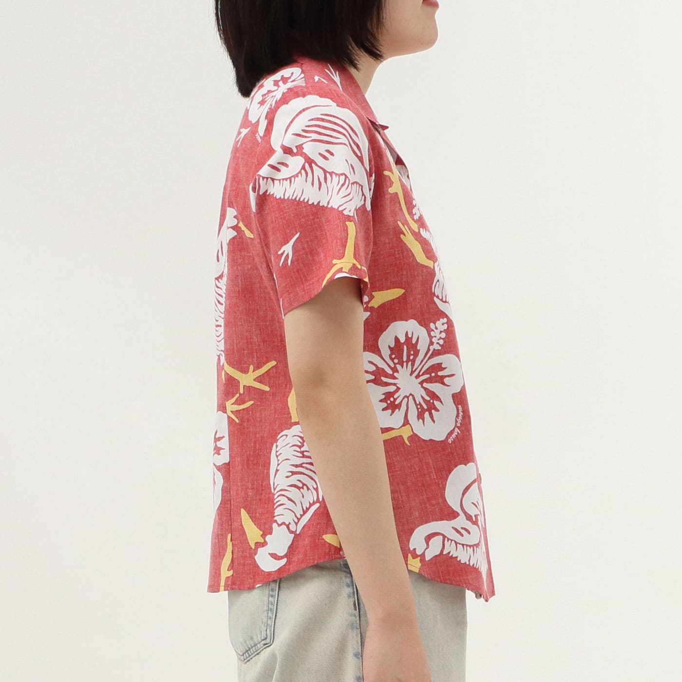 かりゆしウェアモデル着用画像