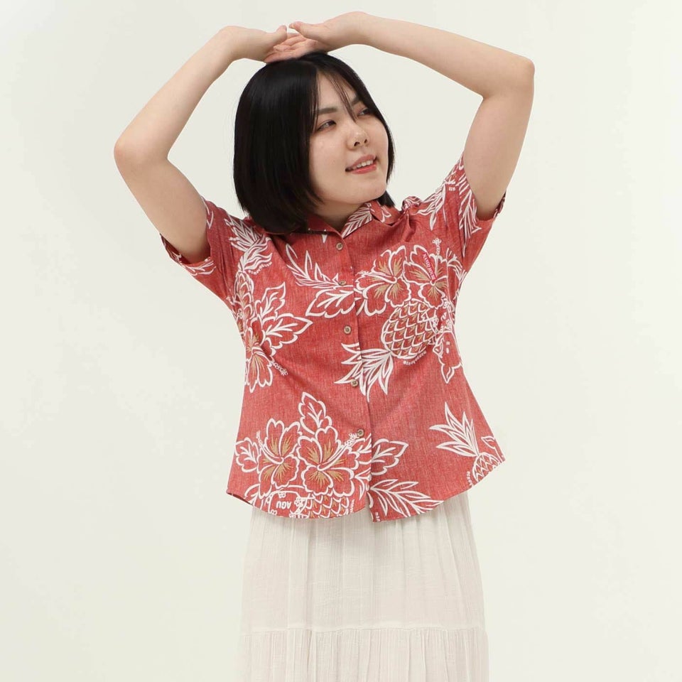 かりゆしウェアモデル着用画像