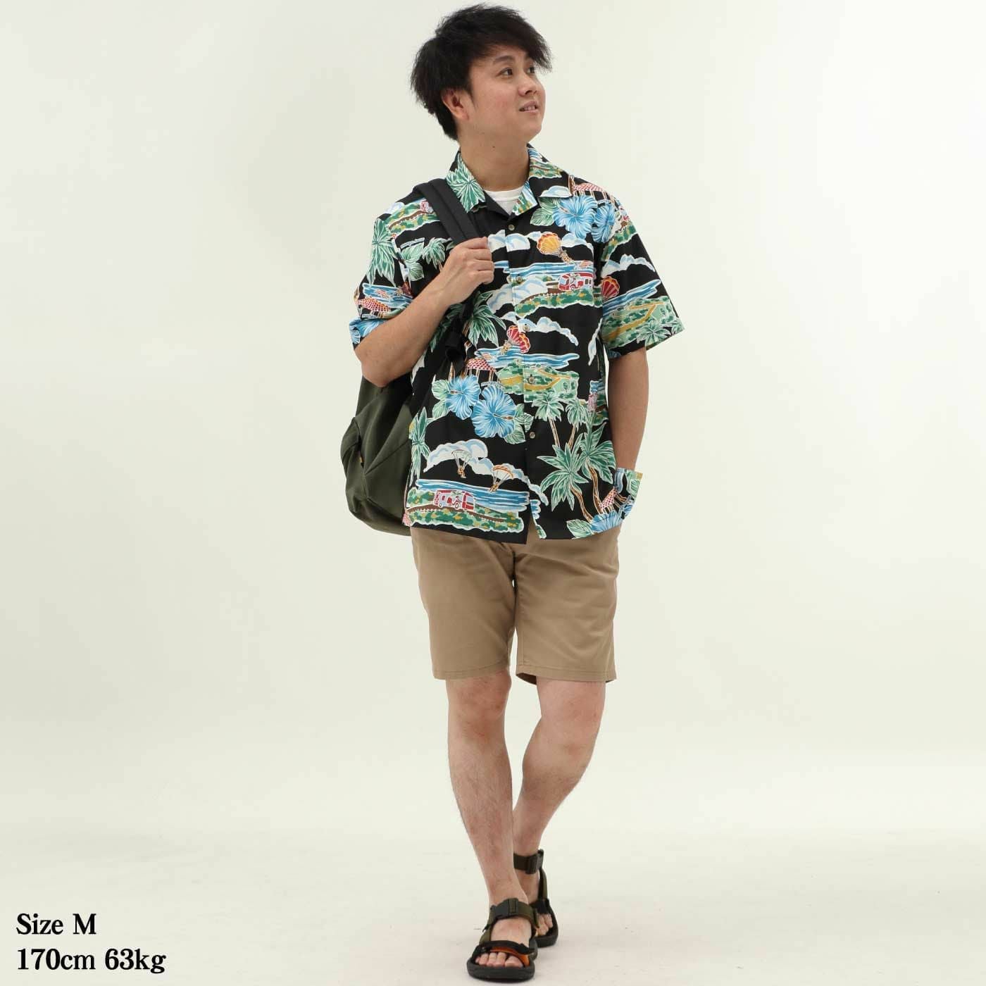 かりゆしウェア　モデル着用画像