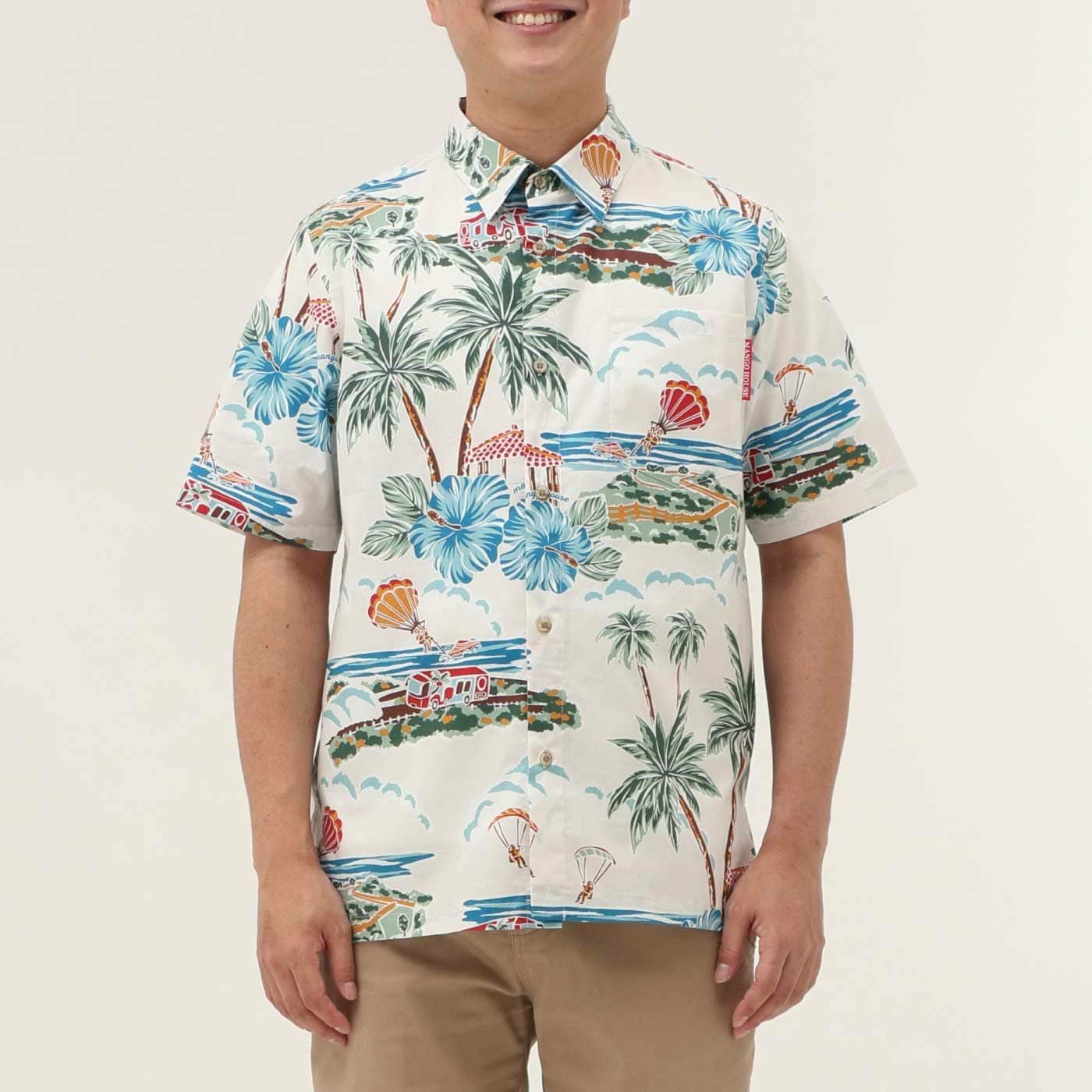 かりゆしウェア　モデル着用画像