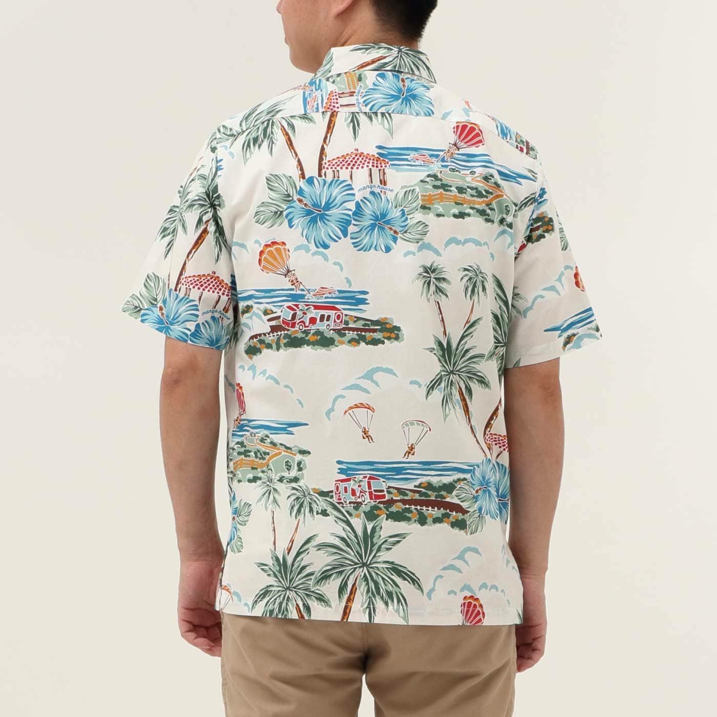 かりゆしウェア　モデル着用画像