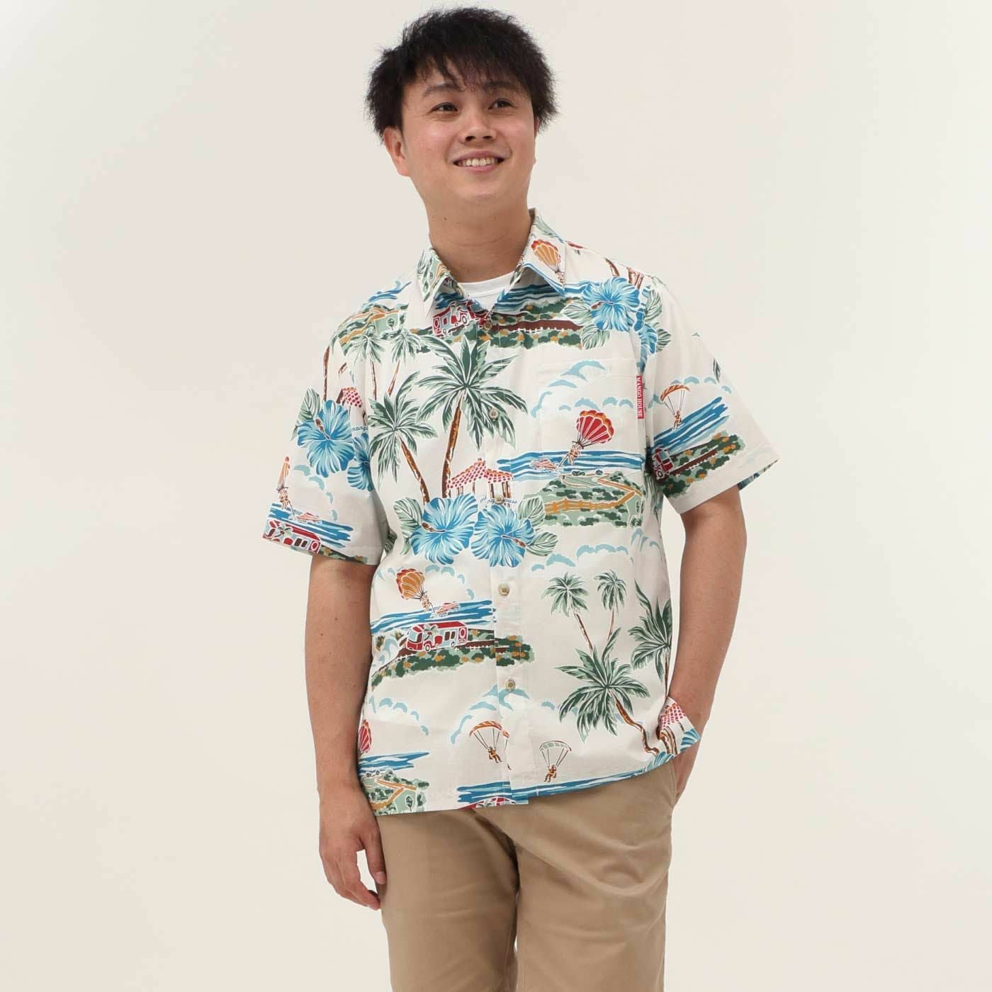 かりゆしウェア　モデル着用画像