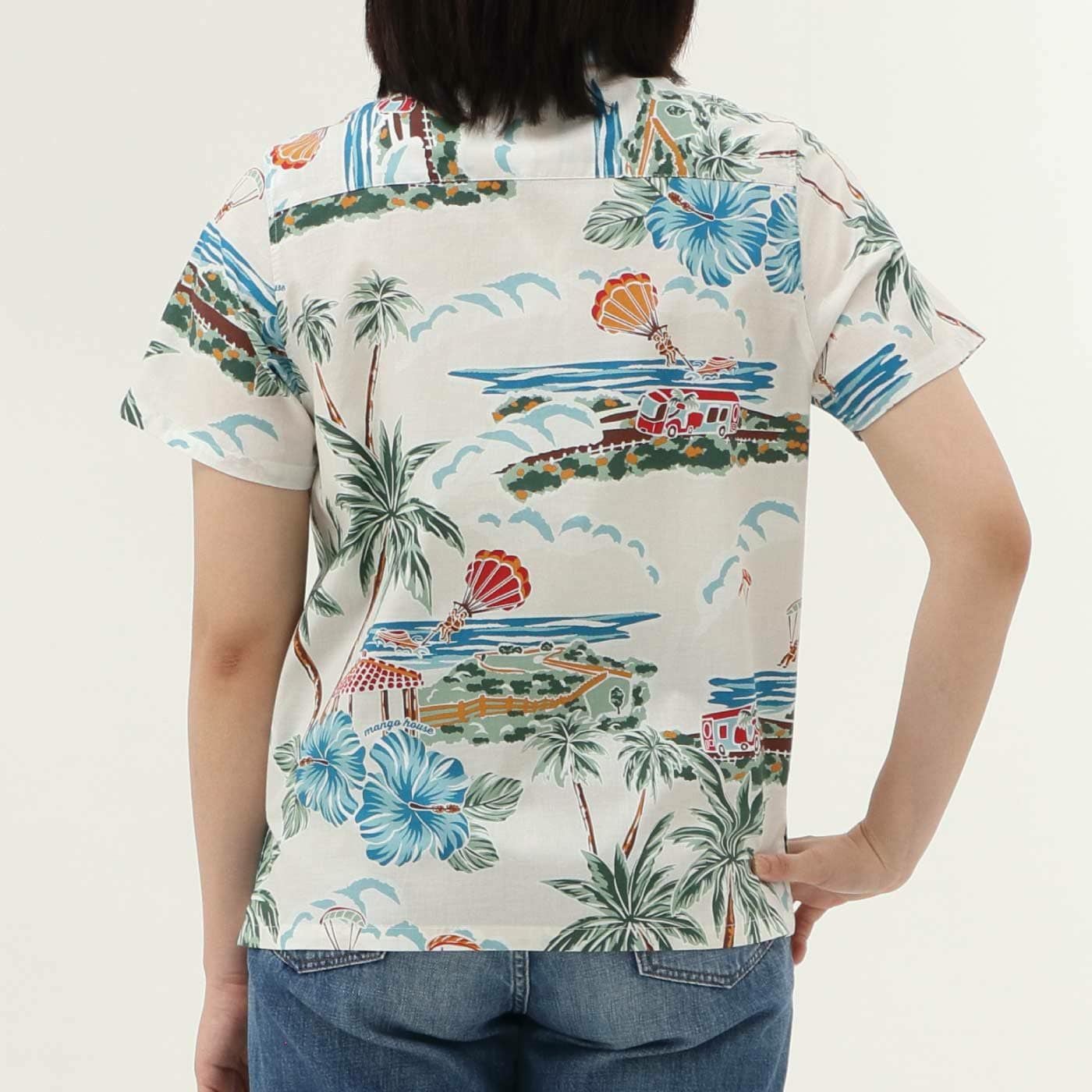 かりゆしウェアモデル着用画像