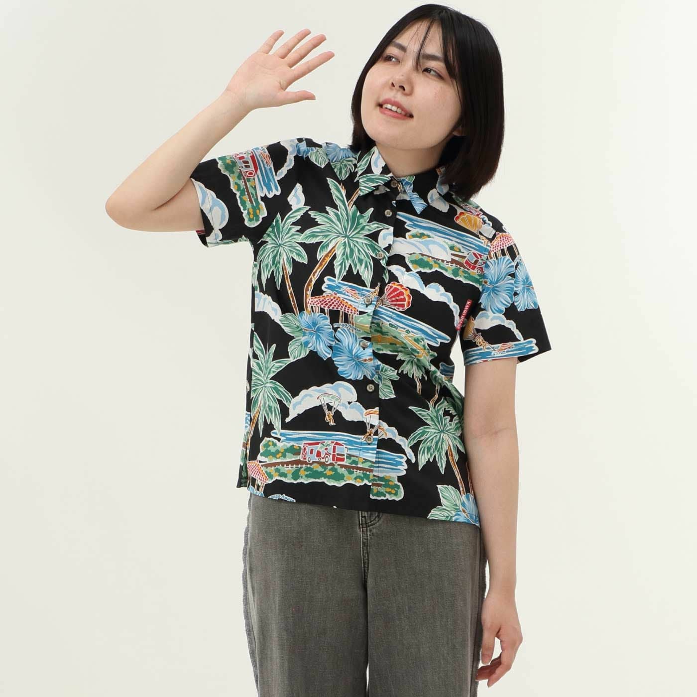 かりゆしウェアモデル着用画像