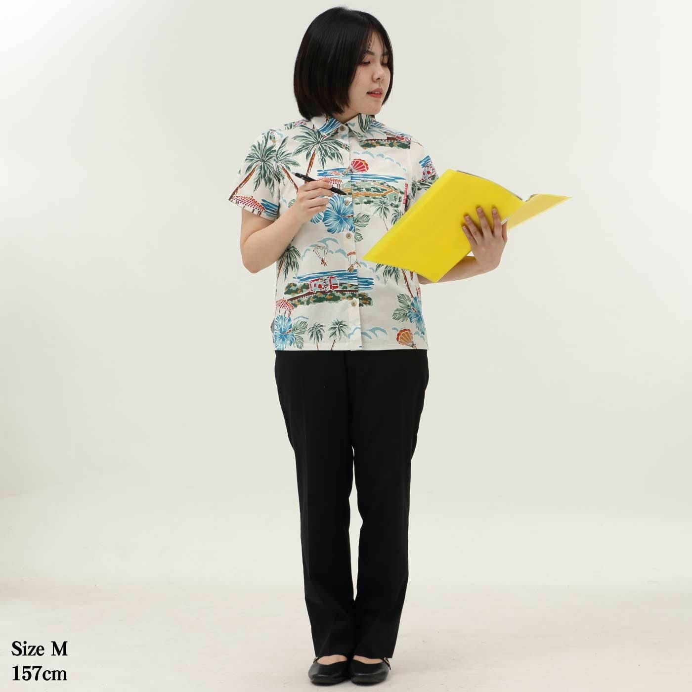 かりゆしウェアモデル着用画像