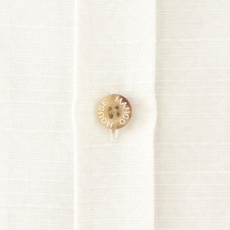 かりゆしウェア　ボタン