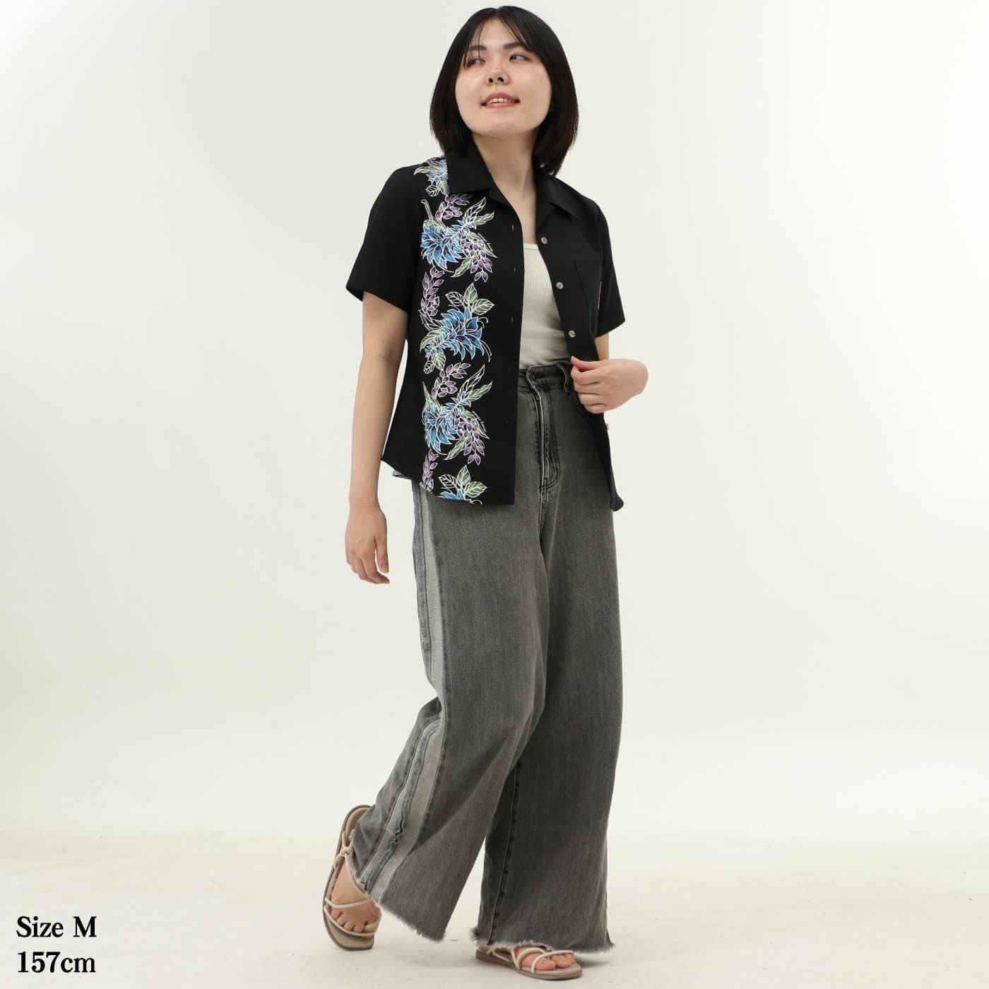 かりゆしウェアモデル着用画像