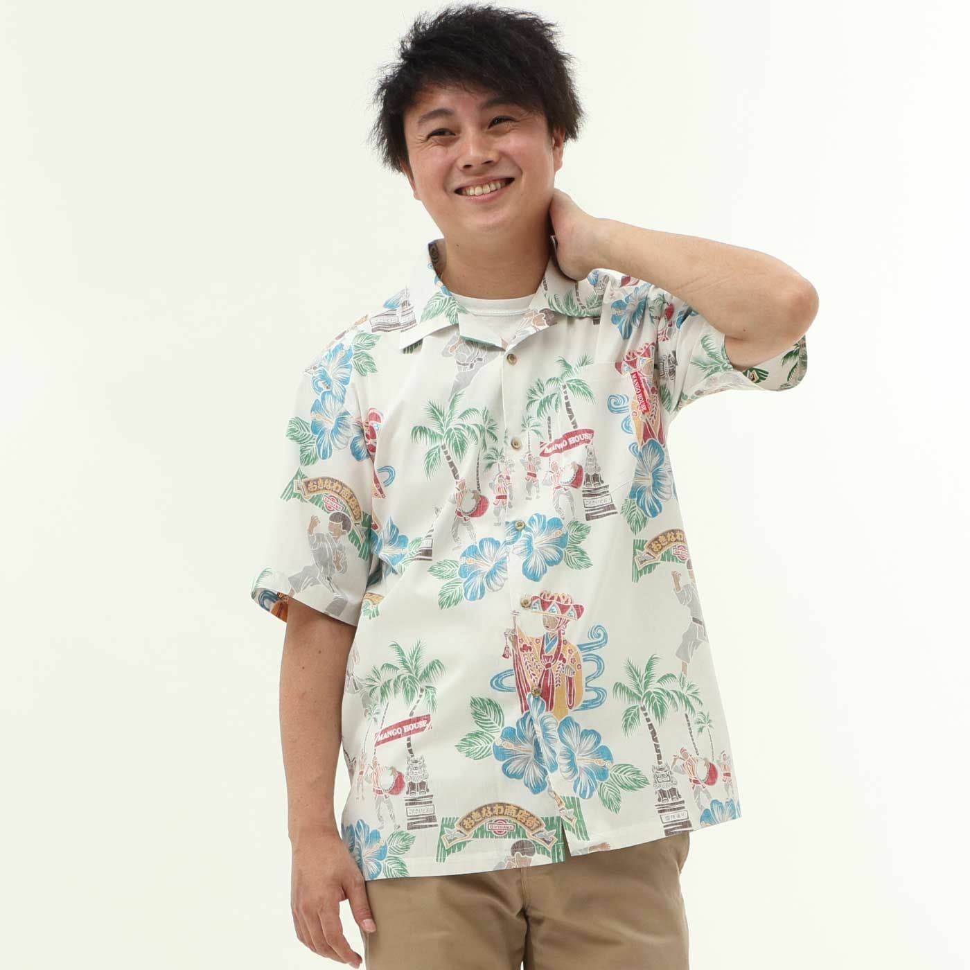 かりゆしウェア　モデル着用画像