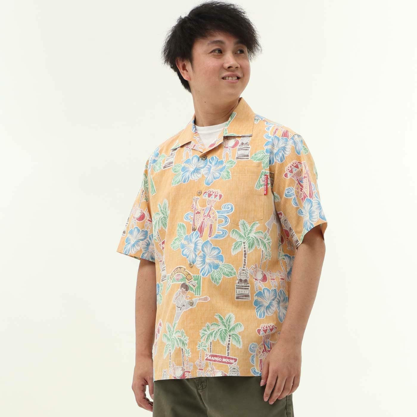 かりゆしウェア　モデル着用画像