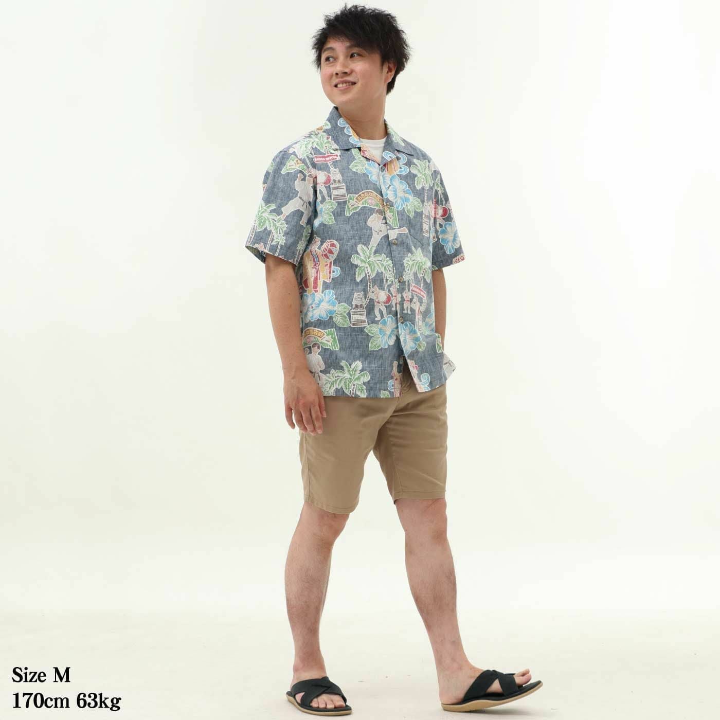 かりゆしウェア　モデル着用画像