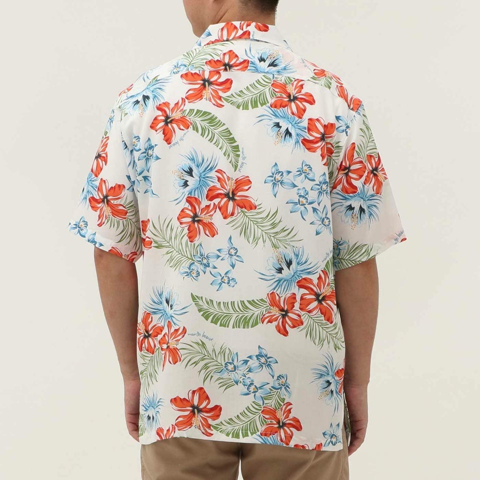 かりゆしウェア　モデル着用画像