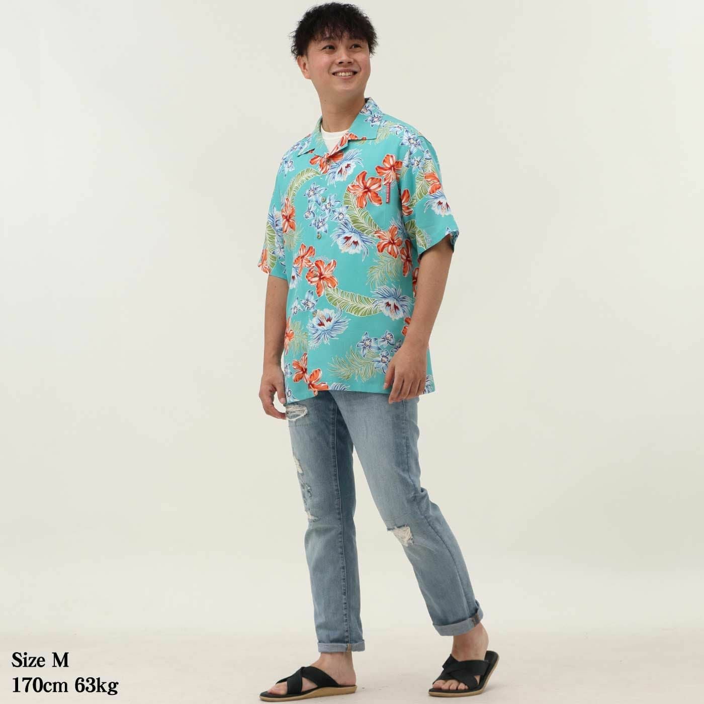 かりゆしウェア　モデル着用画像