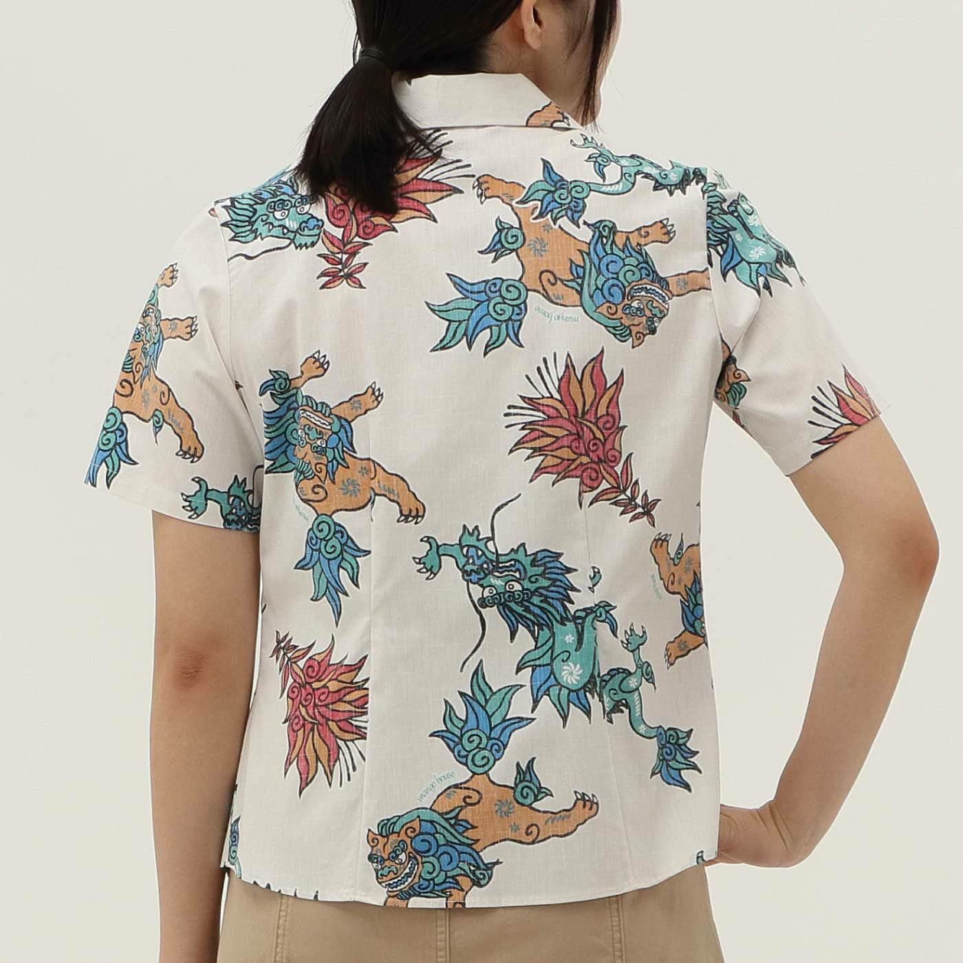 かりゆしウェアモデル着用画像