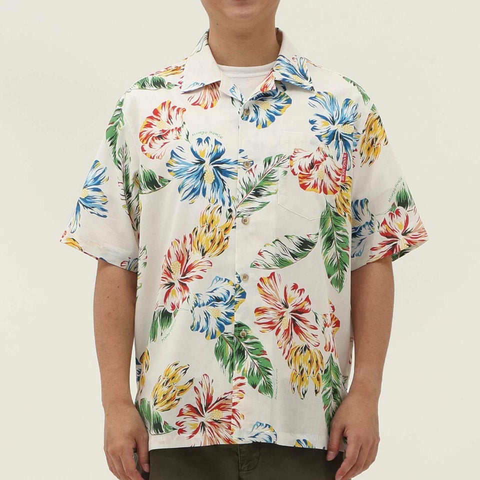 かりゆしウェアモデル着用画像