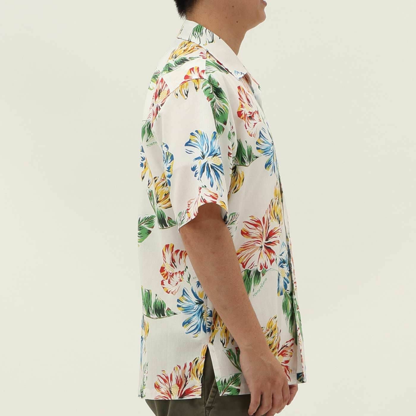 かりゆしウェアモデル着用画像