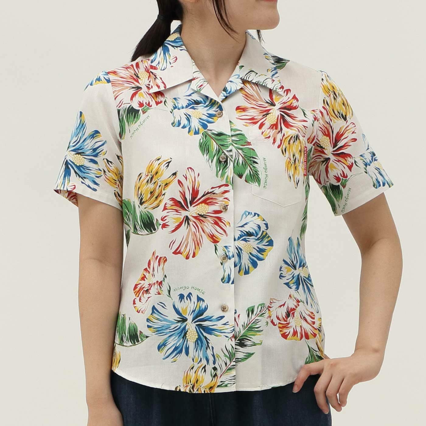 かりゆしウェアモデル着用画像