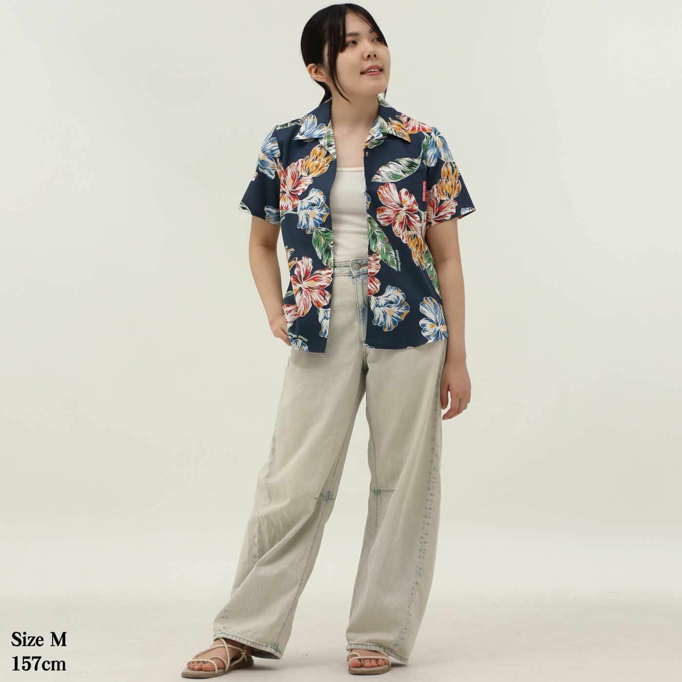 かりゆしウェアモデル着用画像