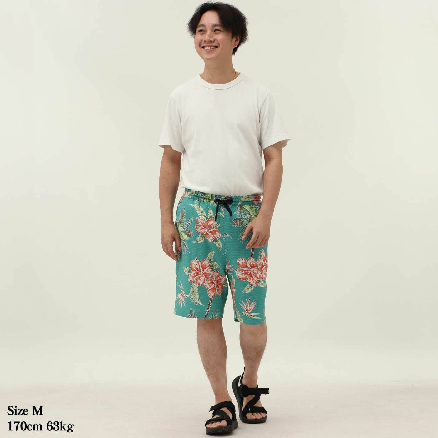 かりゆしハーフパンツ　モデル着用画像