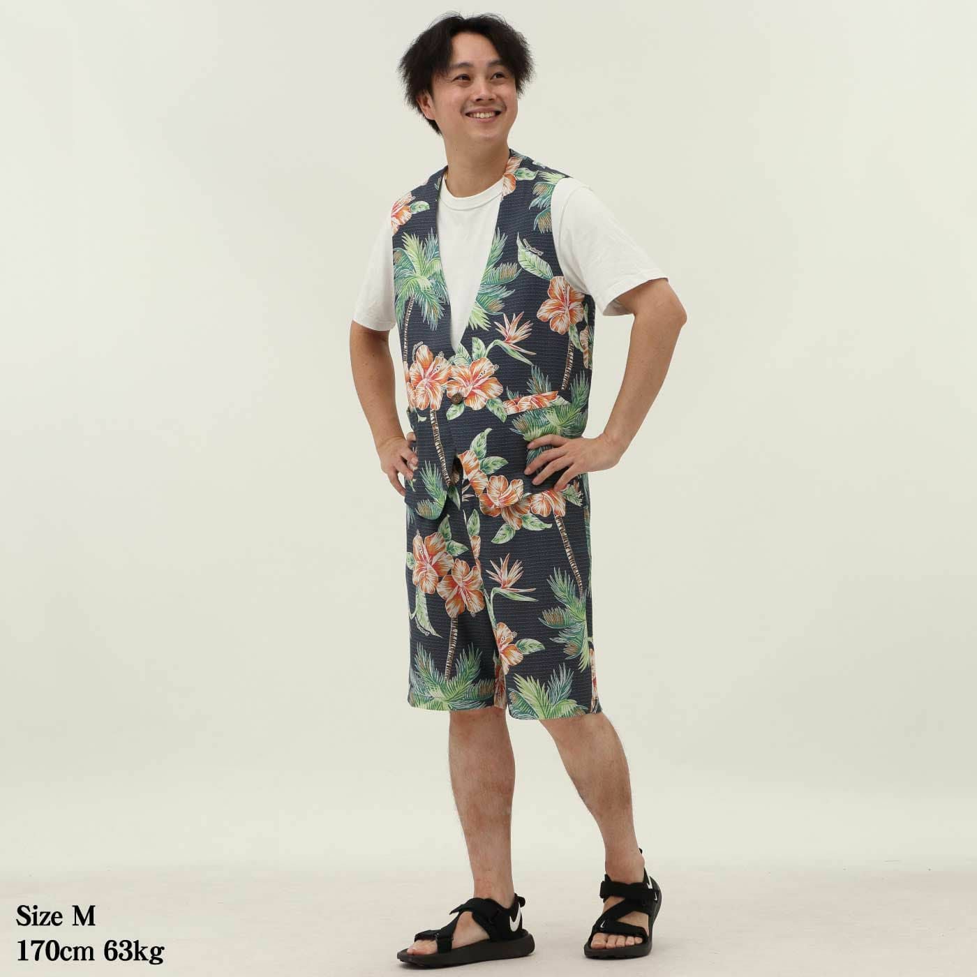 かりゆしハーフパンツ　モデル着用画像