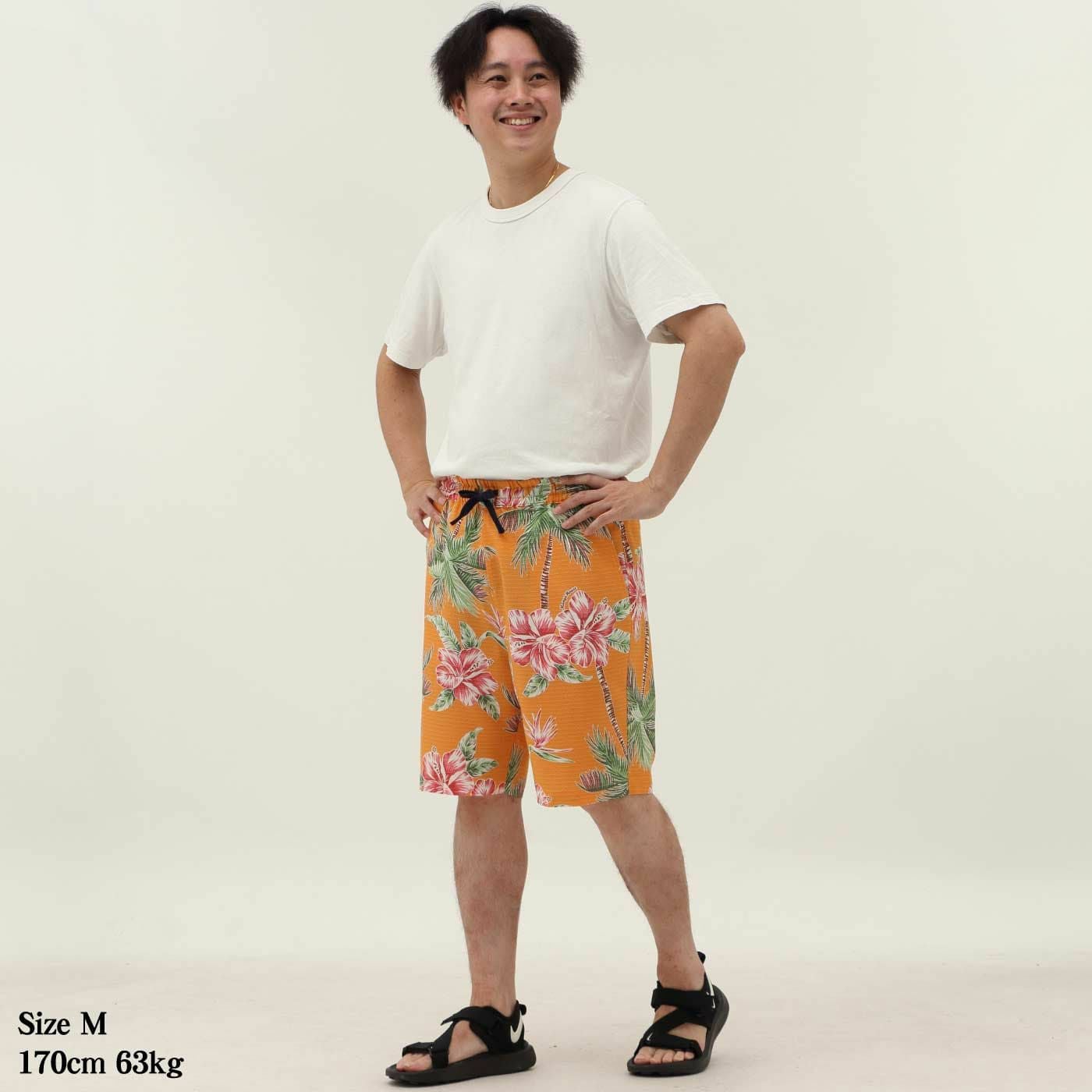 かりゆしハーフパンツ　モデル着用画像