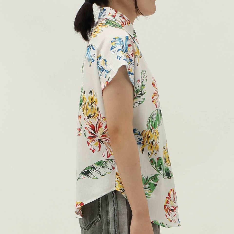 かりゆしウェアモデル着用画像