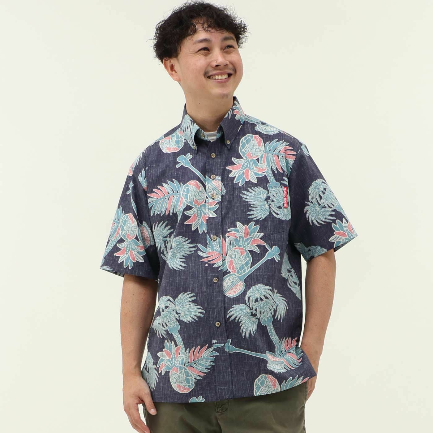 かりゆしウェアモデル着用画像