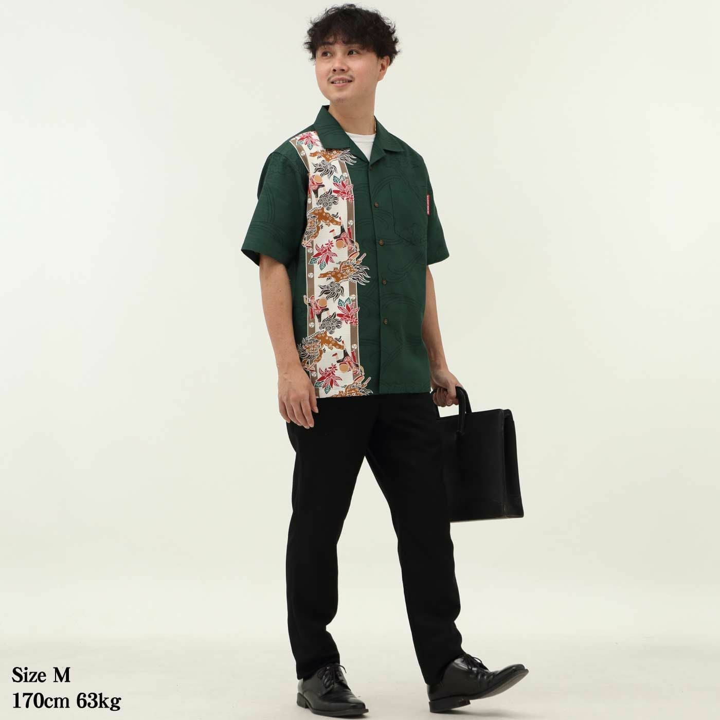 かりゆしウェアモデル着用画像