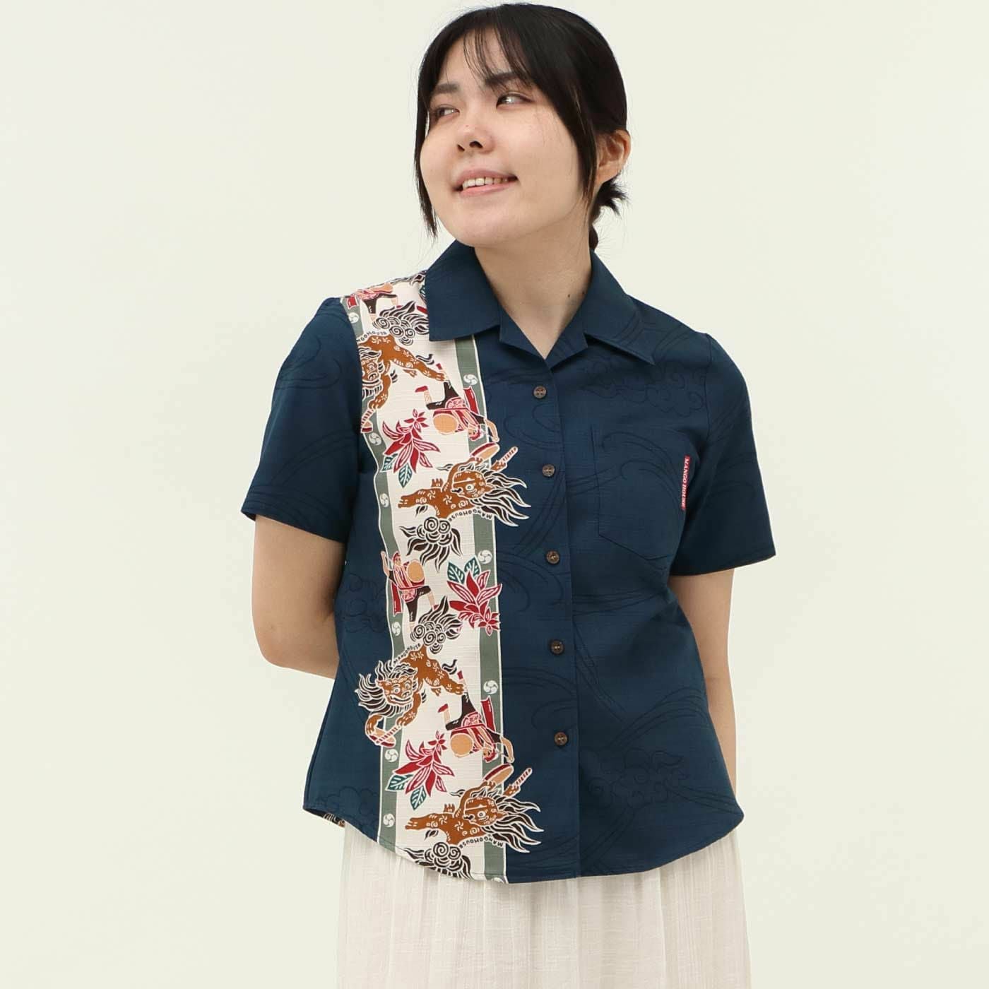 かりゆしウェアモデル着用画像