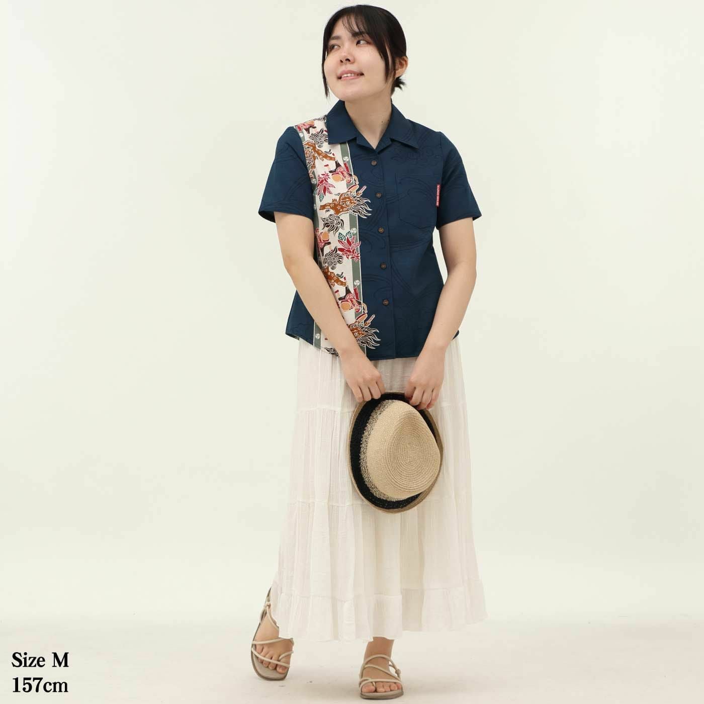 かりゆしウェアモデル着用画像