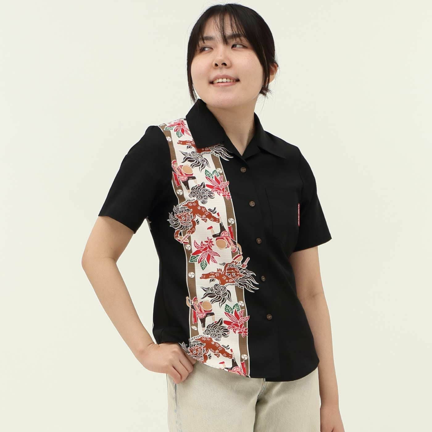 かりゆしウェアモデル着用画像